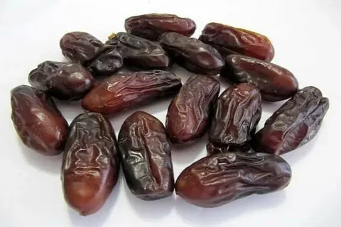 تصویر 1 از قیمت خرید خرما پیارم درجه یک عمده به صرفه و ارزان